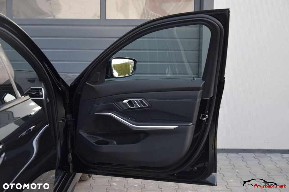 BMW Seria 3 - 26