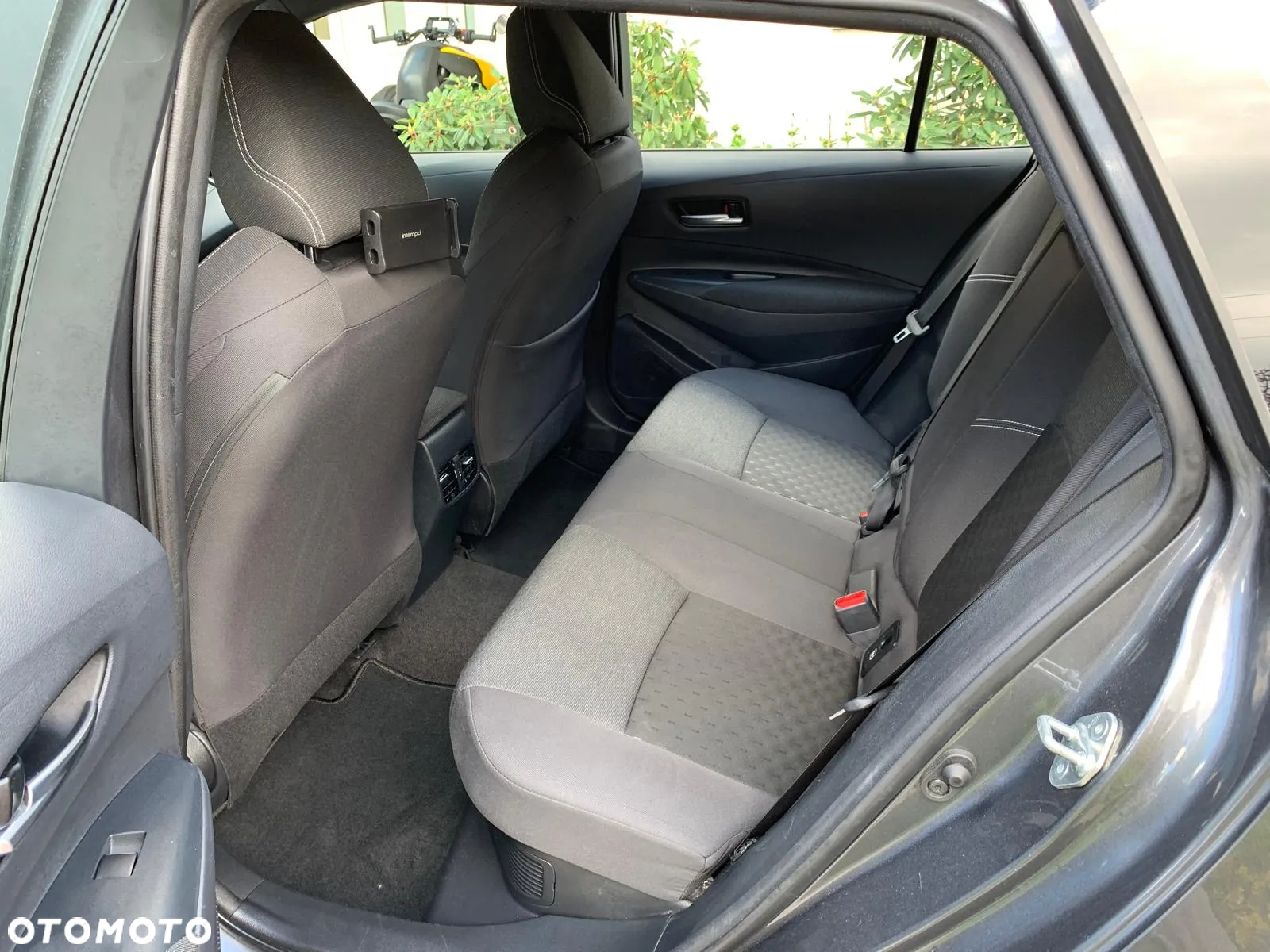 Toyota Corolla 1.8 Hybrid Comfort - 14