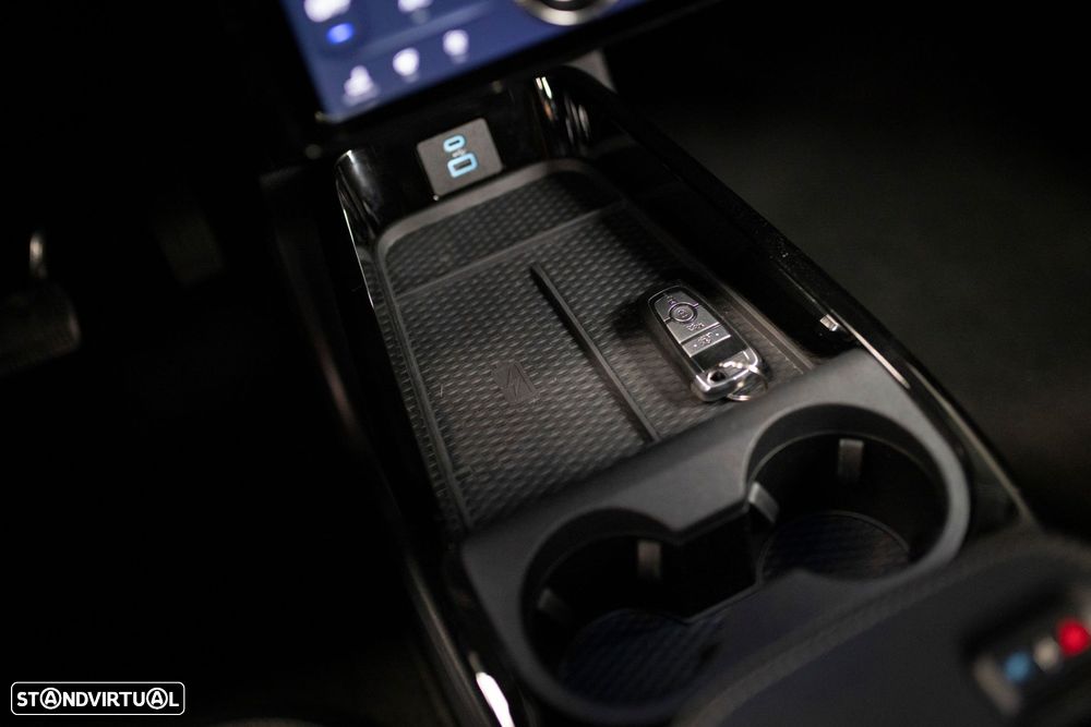 Ford Mustang Mach-E Standard - 30