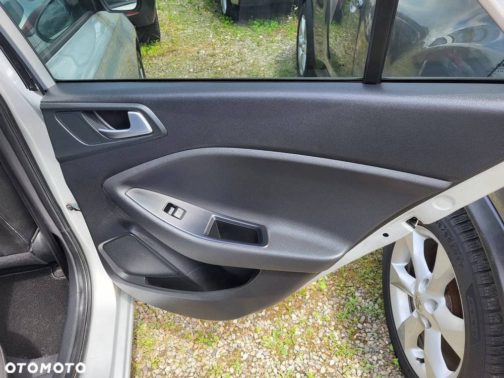 Hyundai i20 1.4 Comfort - 24