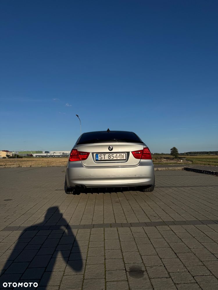 BMW Seria 3 320d - 4