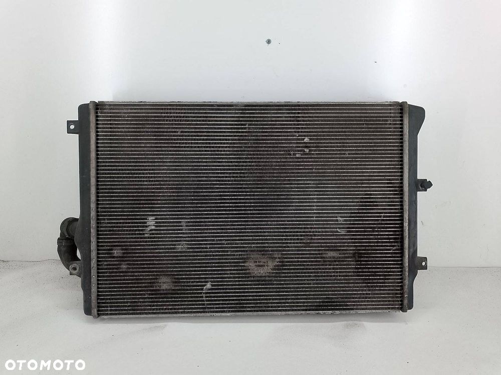 CHŁODNICA WODY Z WENTYLATOREM VW PASSAT B6 1K0121207AA 2.0 TDI - 5