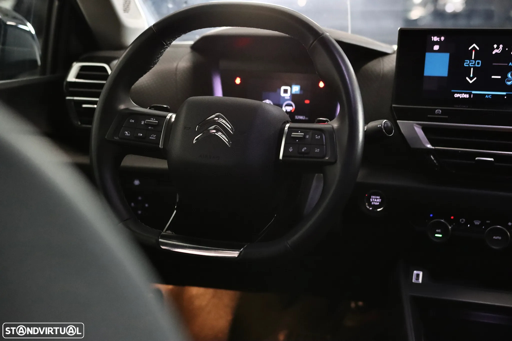 Citroën C4 BlueHDi 130 Stop&Start EAT8 SHINE - 22