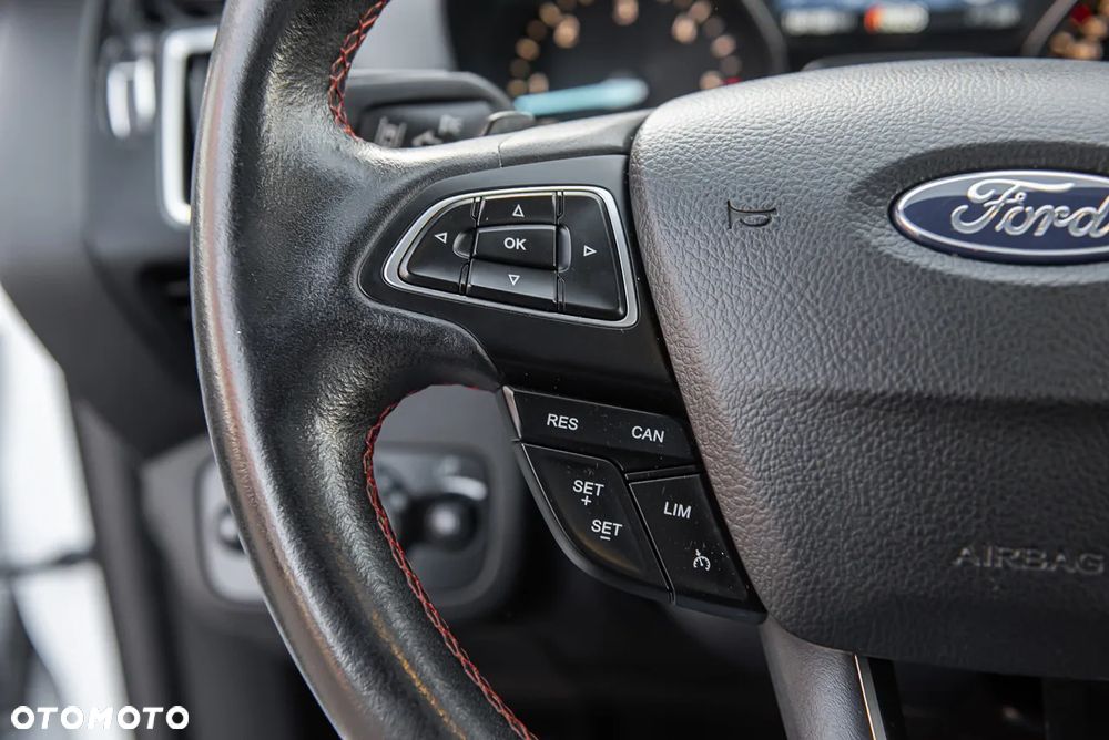 Ford Kuga 2.0 TDCi AWD ST-Line - 22