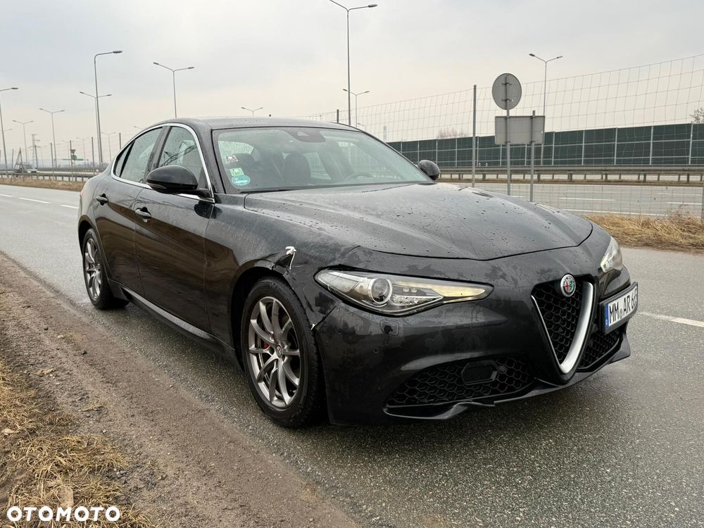Alfa Romeo Giulia - 7