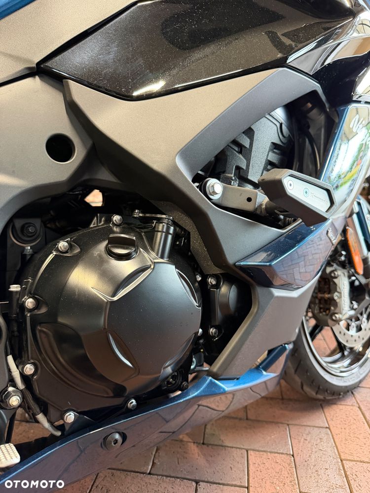Kawasaki Ninja 1000 SX - 30