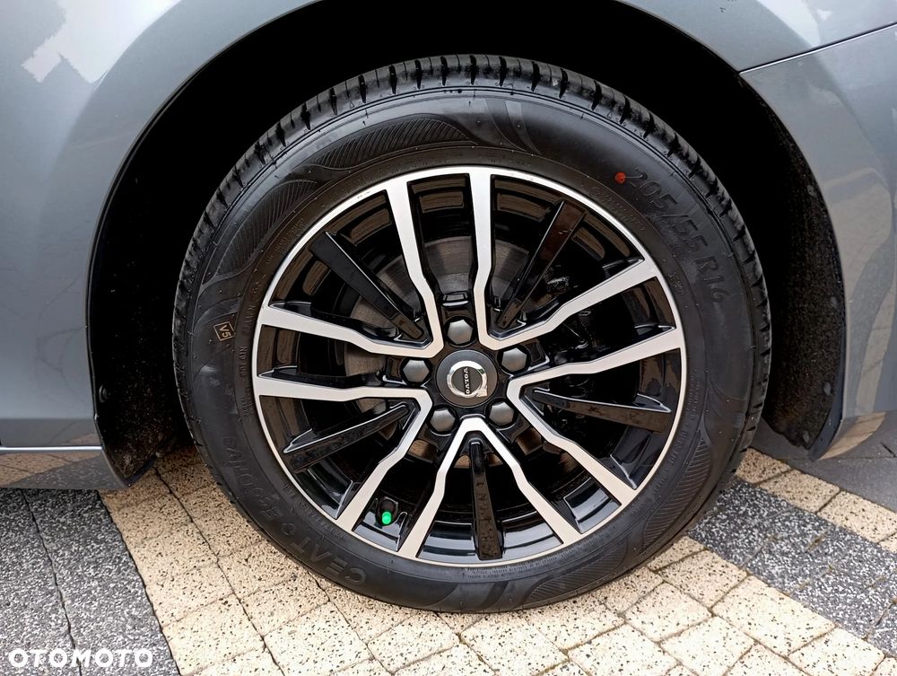 Volvo V40 D2 Momentum - 13