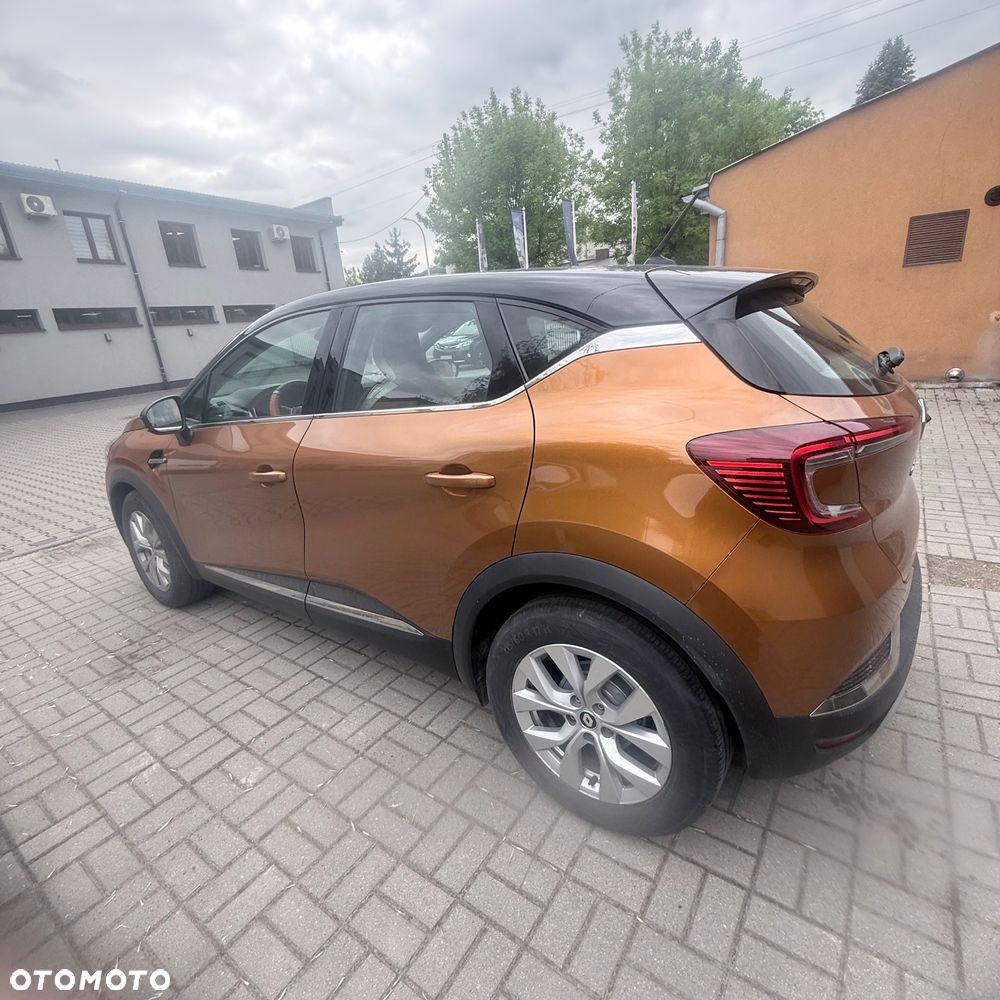 Renault Captur 1.3 TCe mHEV Intens EDC - 4