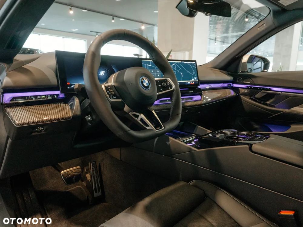 BMW Seria 5 530e PHEV - 5