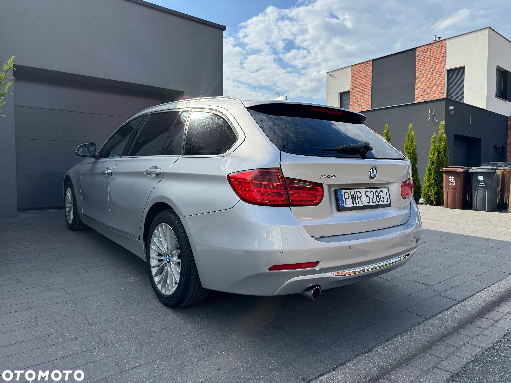 BMW Seria 3 320d xDrive - 14