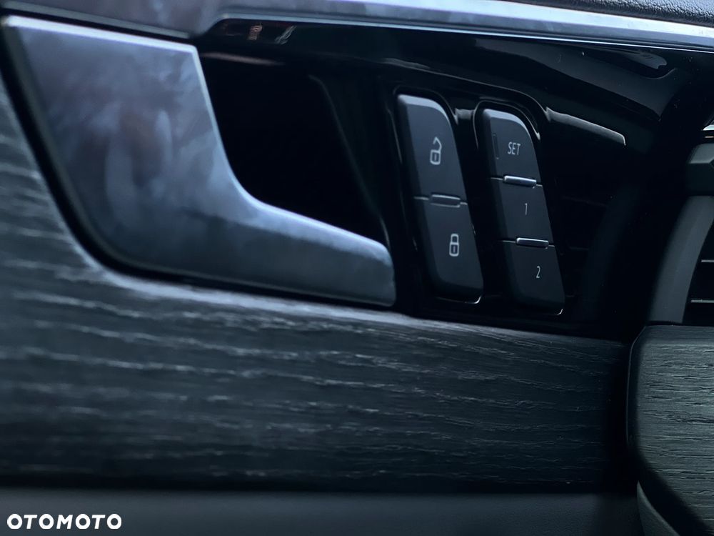 Audi A4 Limousine - 17