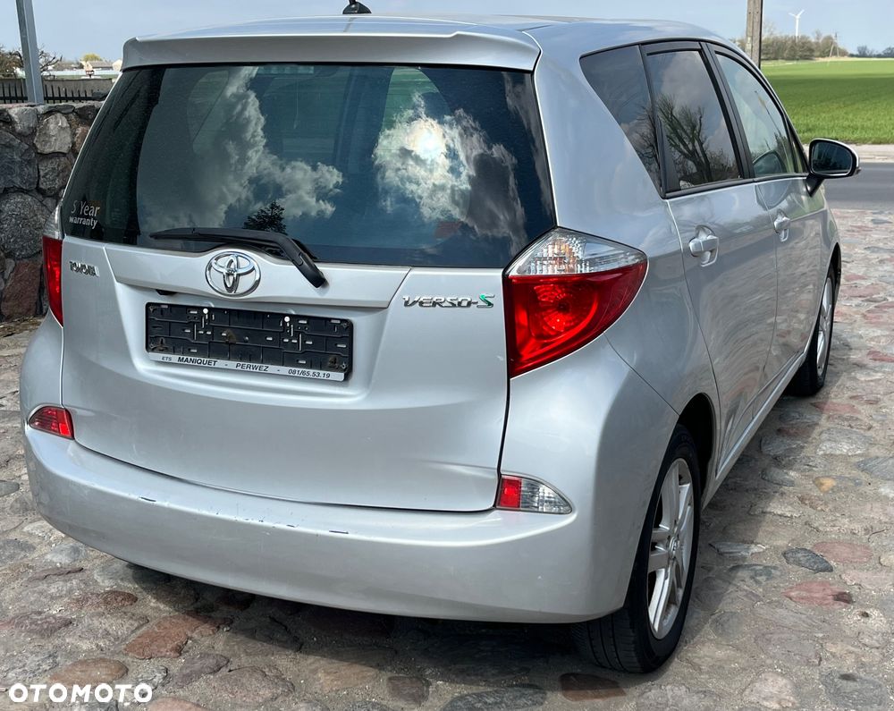 Toyota Verso S 1.4 D-4D Club - 11