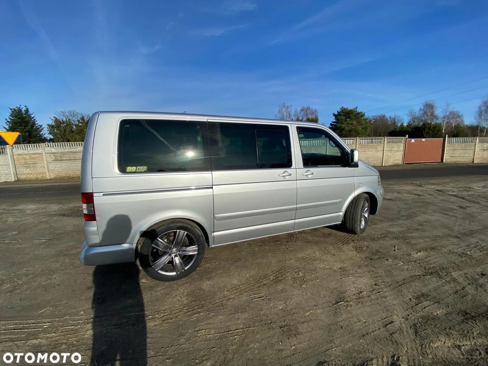 Volkswagen Multivan - 5