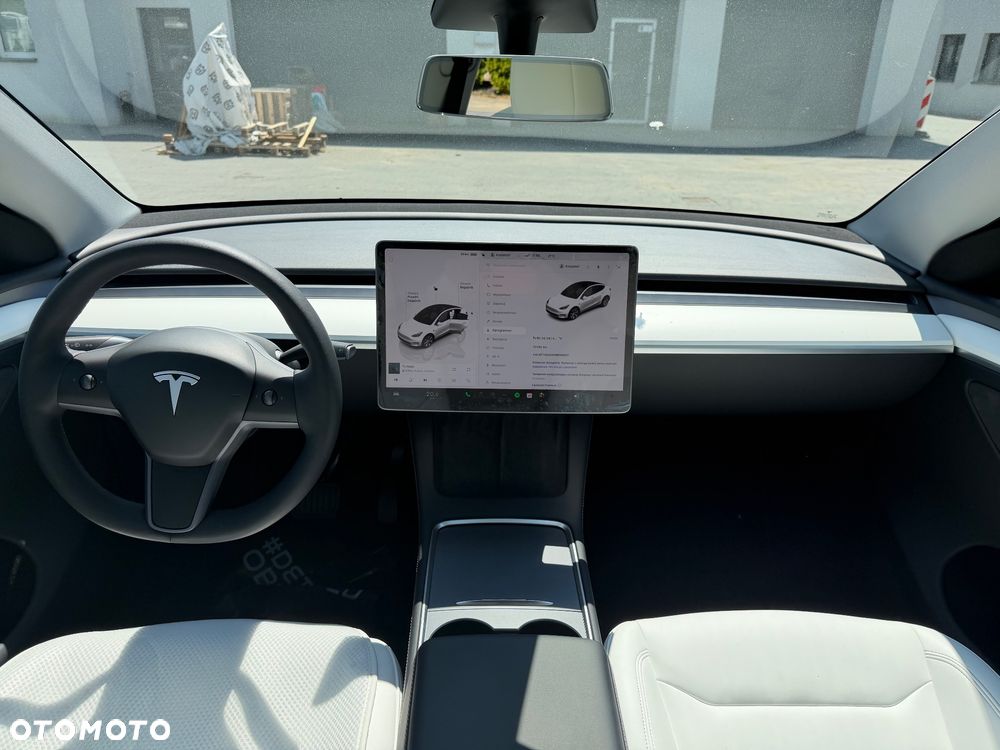 Tesla Model Y Standard - 7