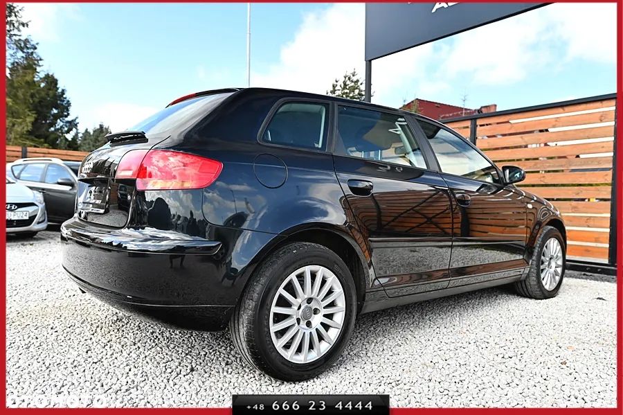 Audi A3 Sportback 1.4 TFSI Ambiente - 12