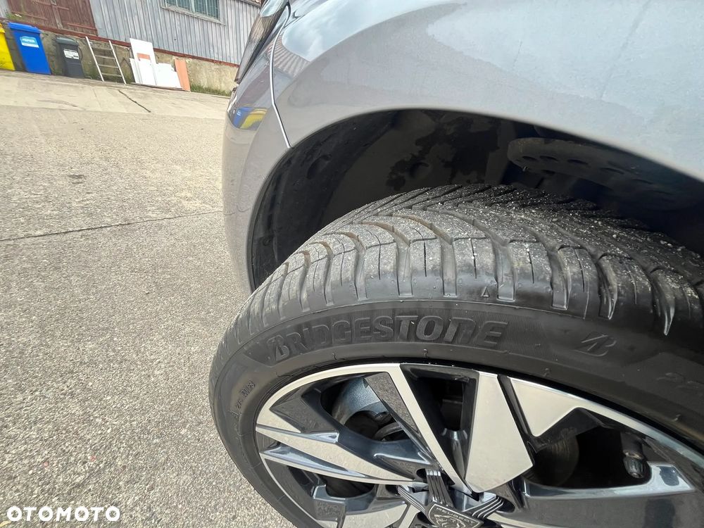 Peugeot 308 PureTech 130 EAT8 Allure - 16
