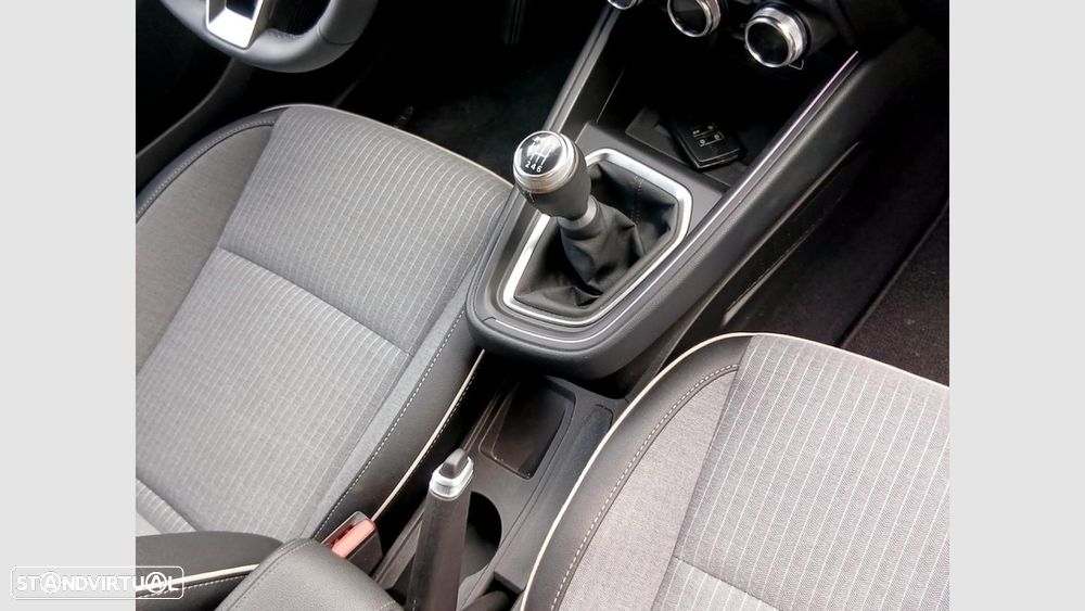 Renault Clio 1.0 TCe Techno Bi-Fuel - 23