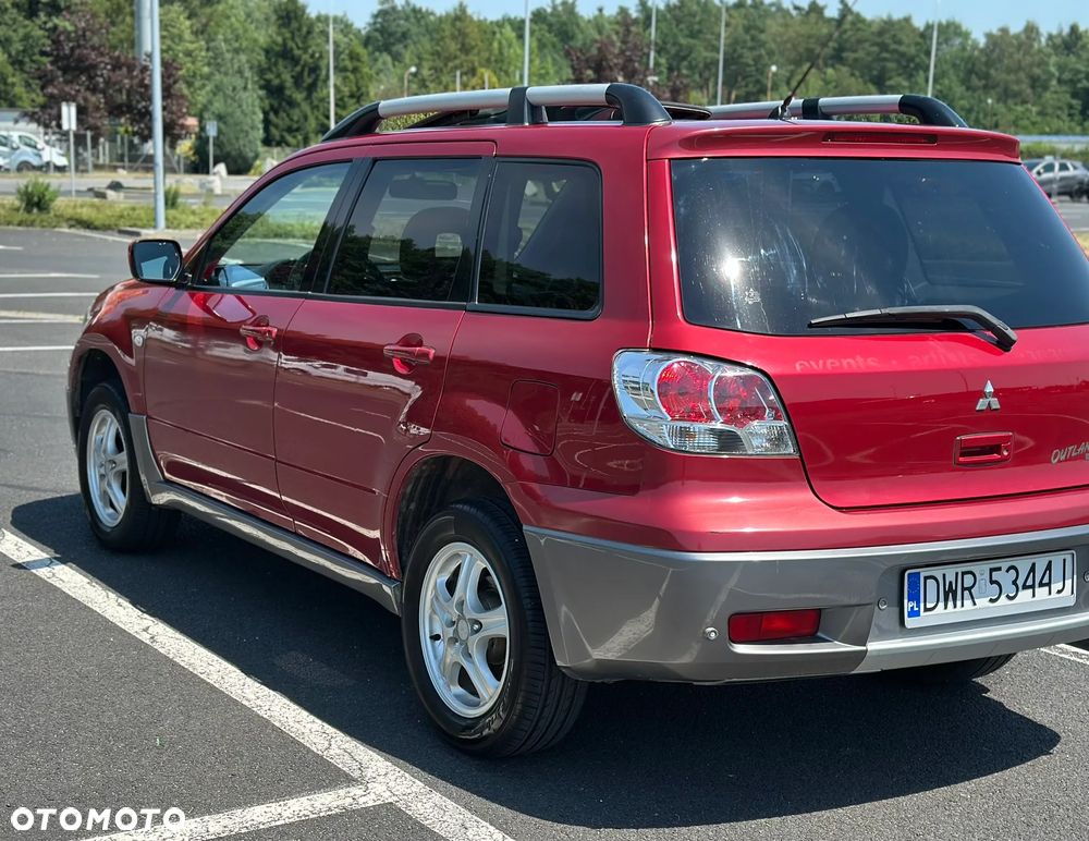 Mitsubishi Outlander - 4