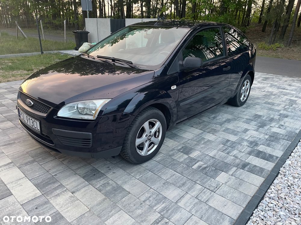 Ford Focus 1.4 Trend - 4