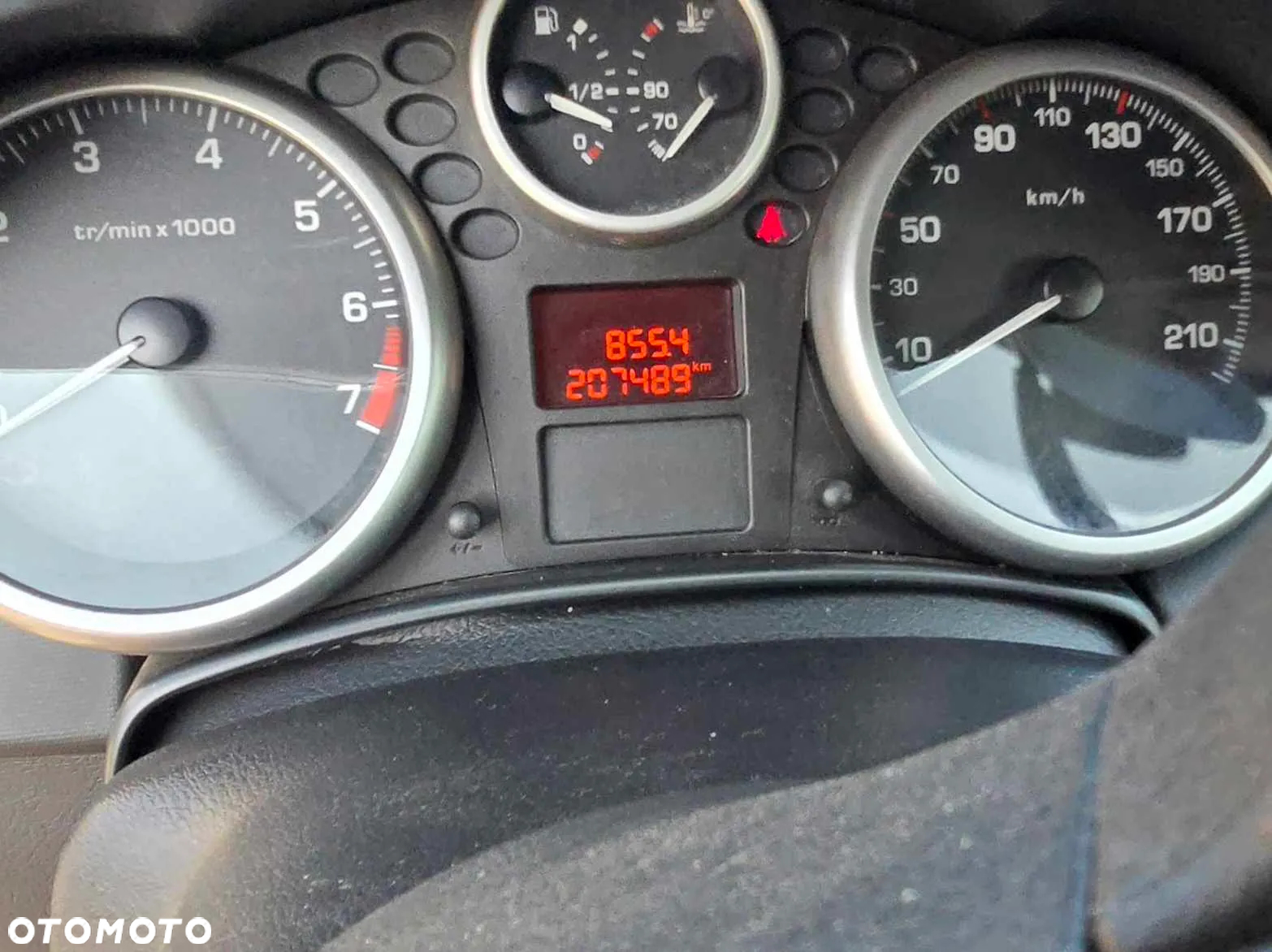 Peugeot 207 - 10