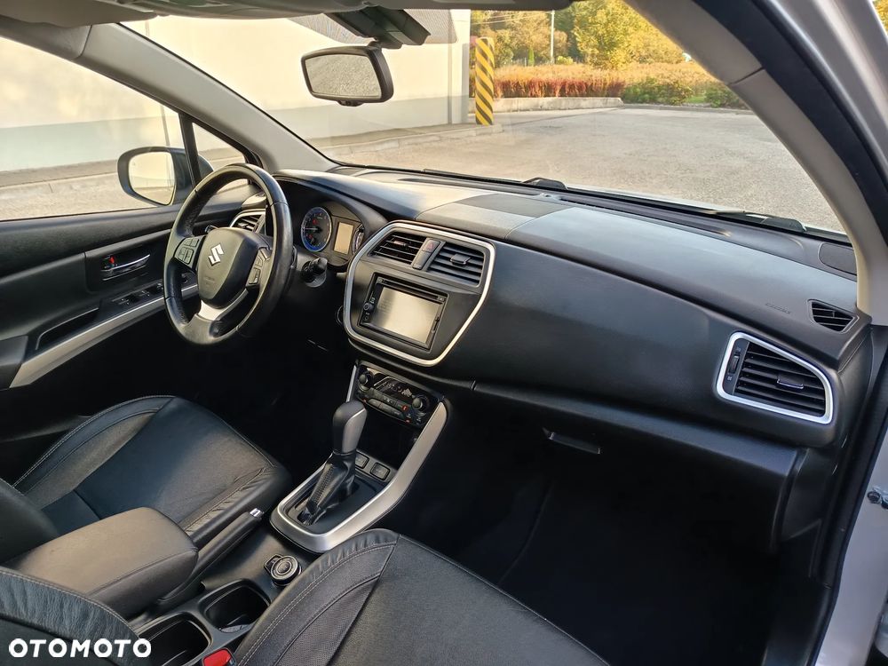 Suzuki SX4 S-Cross 1.6 VVT CVT 4x4 Comfort - 29