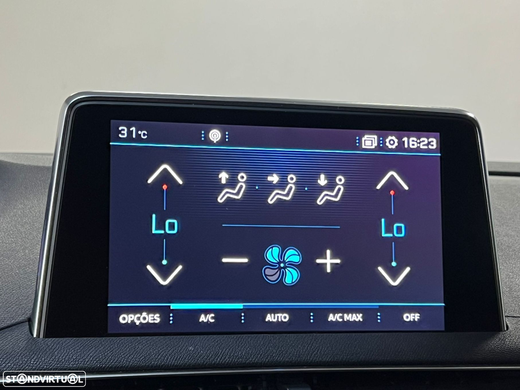 Peugeot 3008 1.5 BlueHDi Allure Pack EAT8 - 16