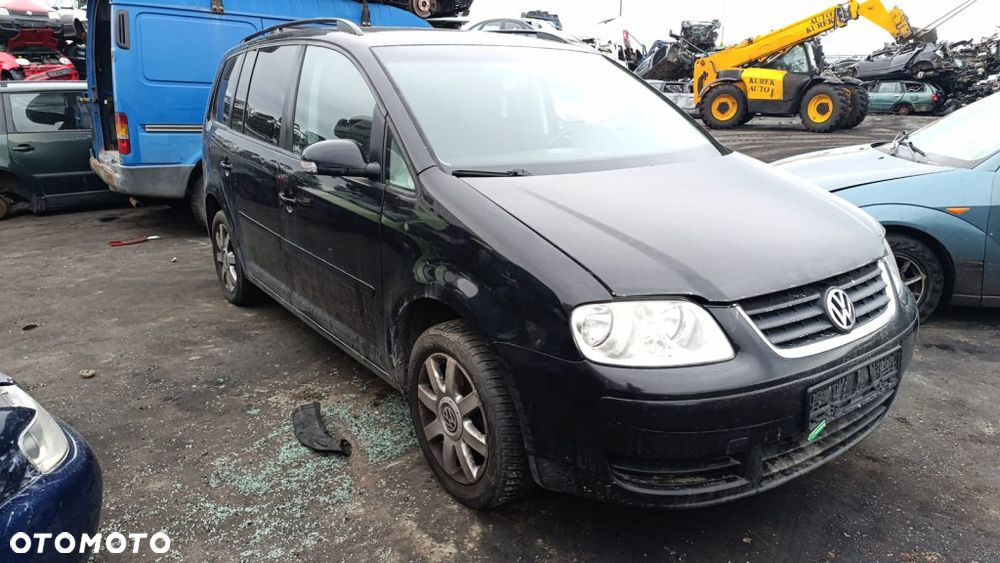36114 VW Touran model od 06-10 silnik 1.9 TDI 105 km BLS skrzynia JYK lakier LC9X - 4
