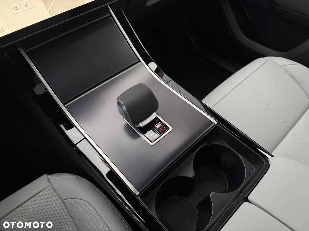 Land Rover Range Rover Velar - 11