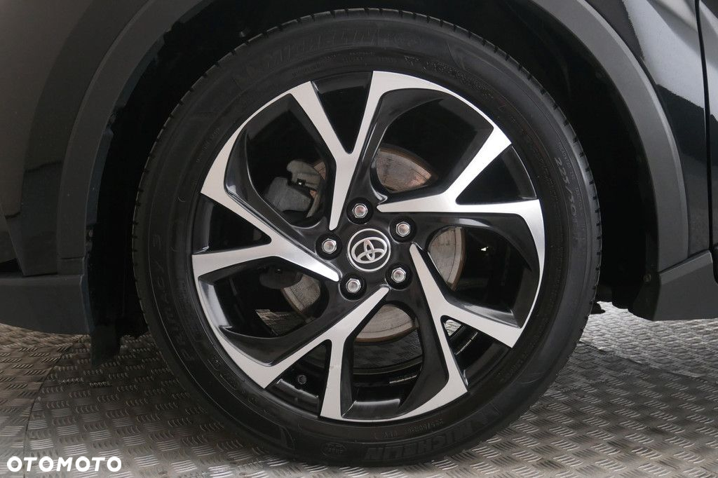 Toyota C-HR - 14