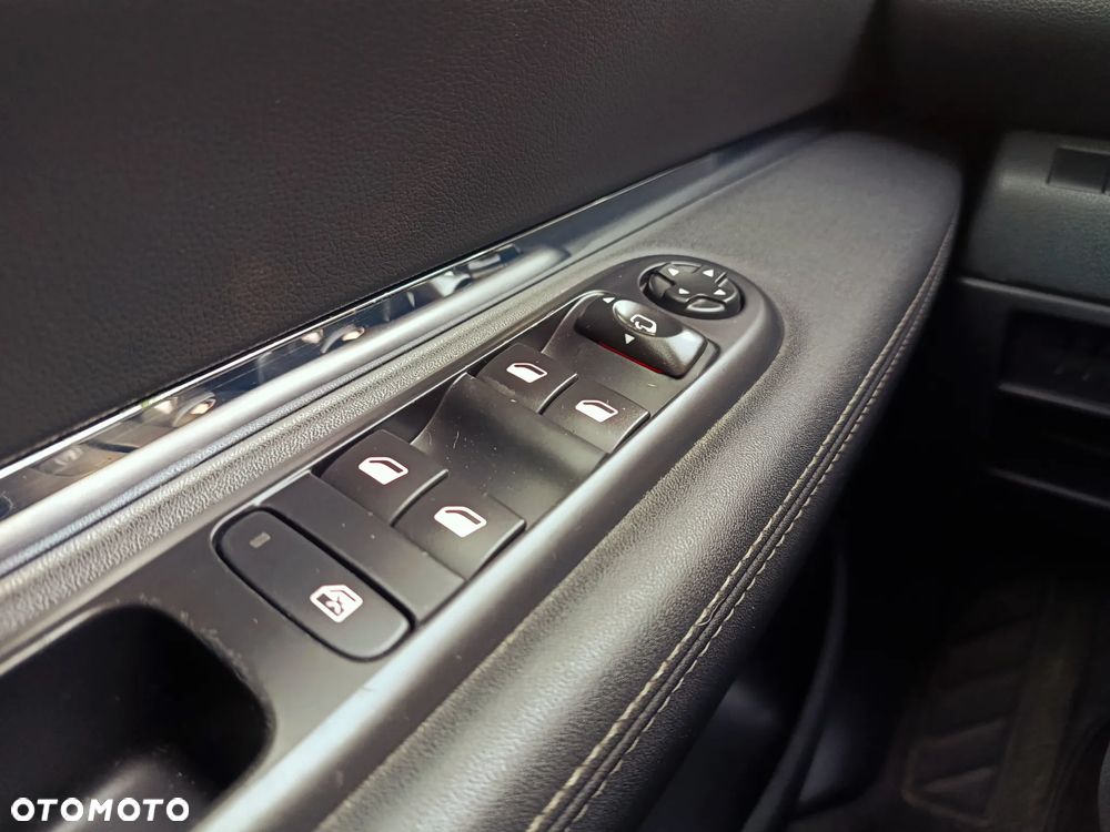 Peugeot 3008 BlueHDi 120 Stop & Start Allure - 17