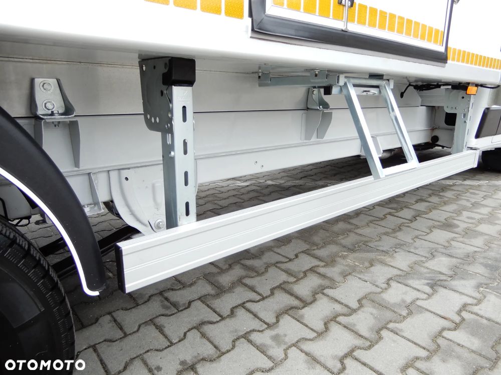 Fiat Ducato Serii 8 MAXI Wzmacniany 2.2 MultiJet3 H3-POWER 160 KM Chłodnia 4226 mm 8 Euro Palet Boczne Drzwi Agregat Zanotti -20*C Android Auto Carplay Stan Auta JAK NOWY POLECAM - 25