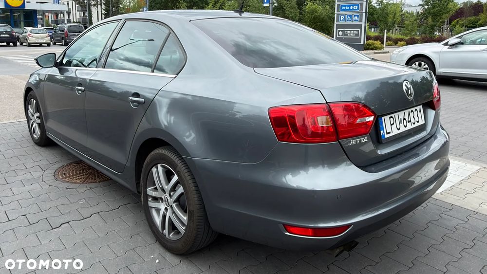 Volkswagen Jetta 1.4 TSI Highline - 3