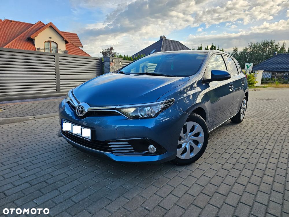 Toyota Auris 1.6 Premium - 1