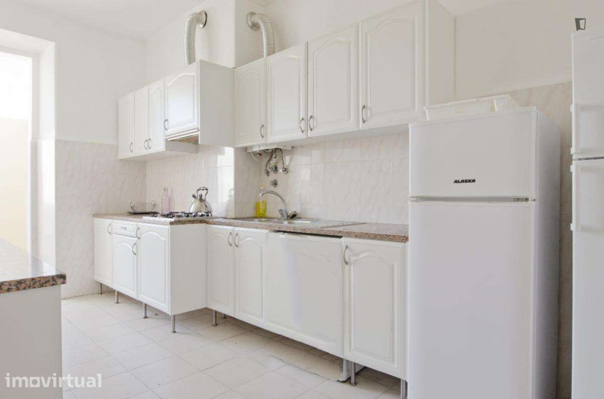 Quarto - localizado em Saldanha Lisbon - Grande imagem: 3/22