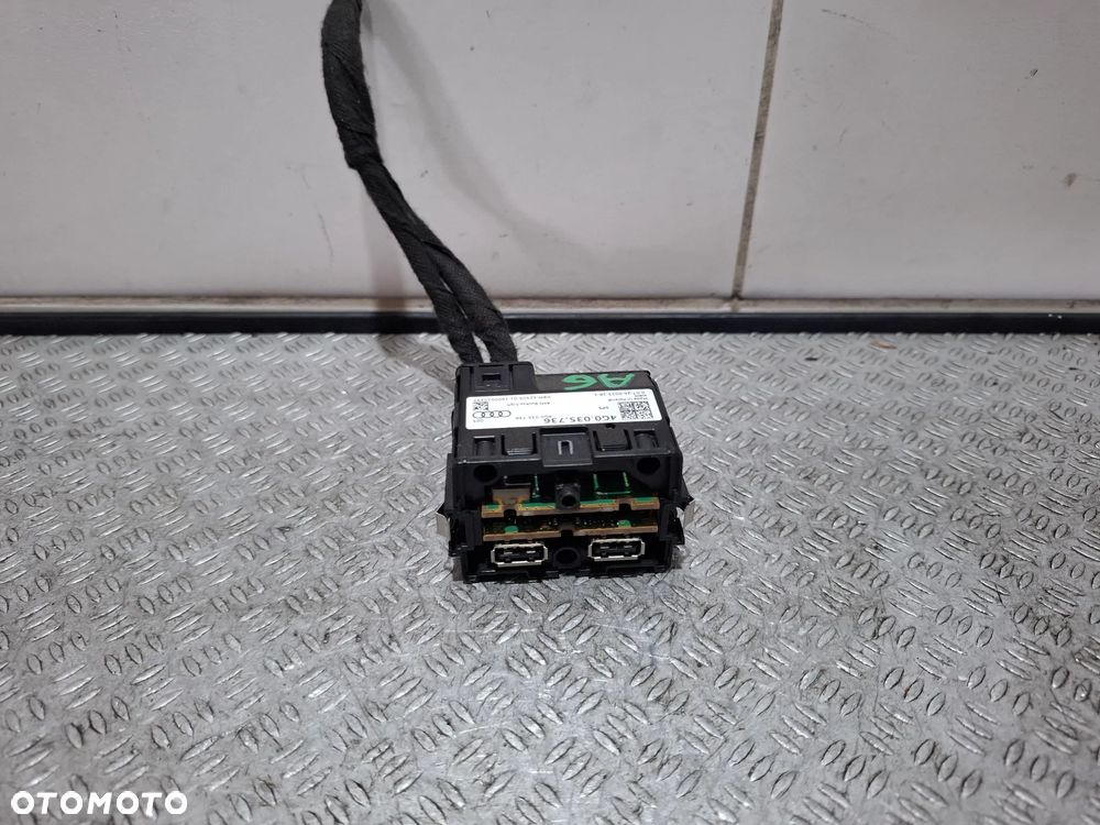 Port USB AUX Audi A6C7 2016 rok nr 4G0035736 - 1