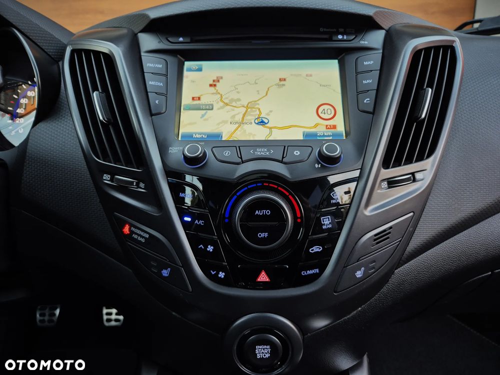 Hyundai Veloster 1.6 Turbo Premium - 21