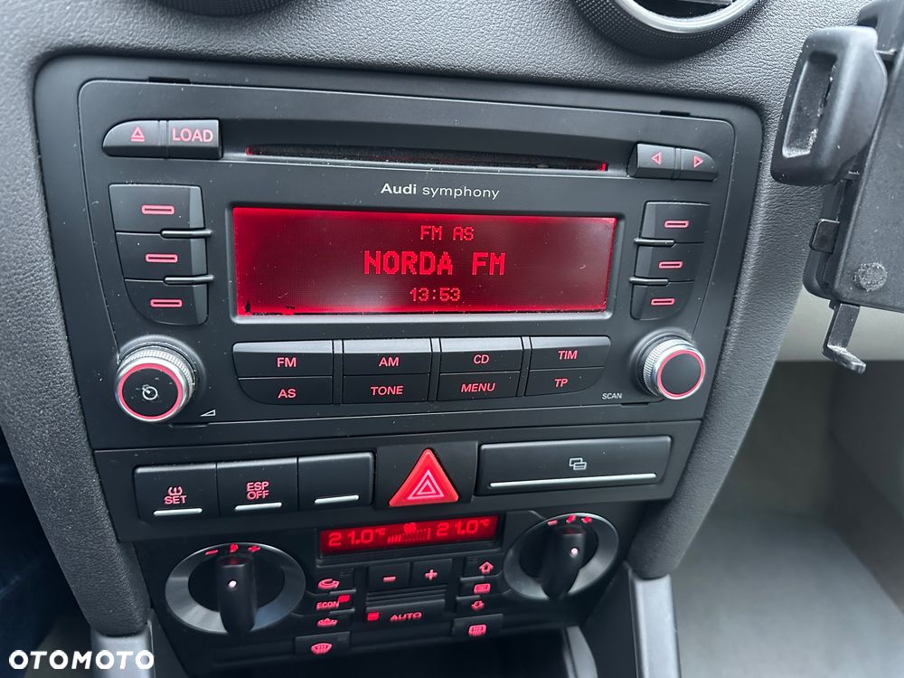 Audi A3 Sportback 1.8 TFSI Ambiente - 23