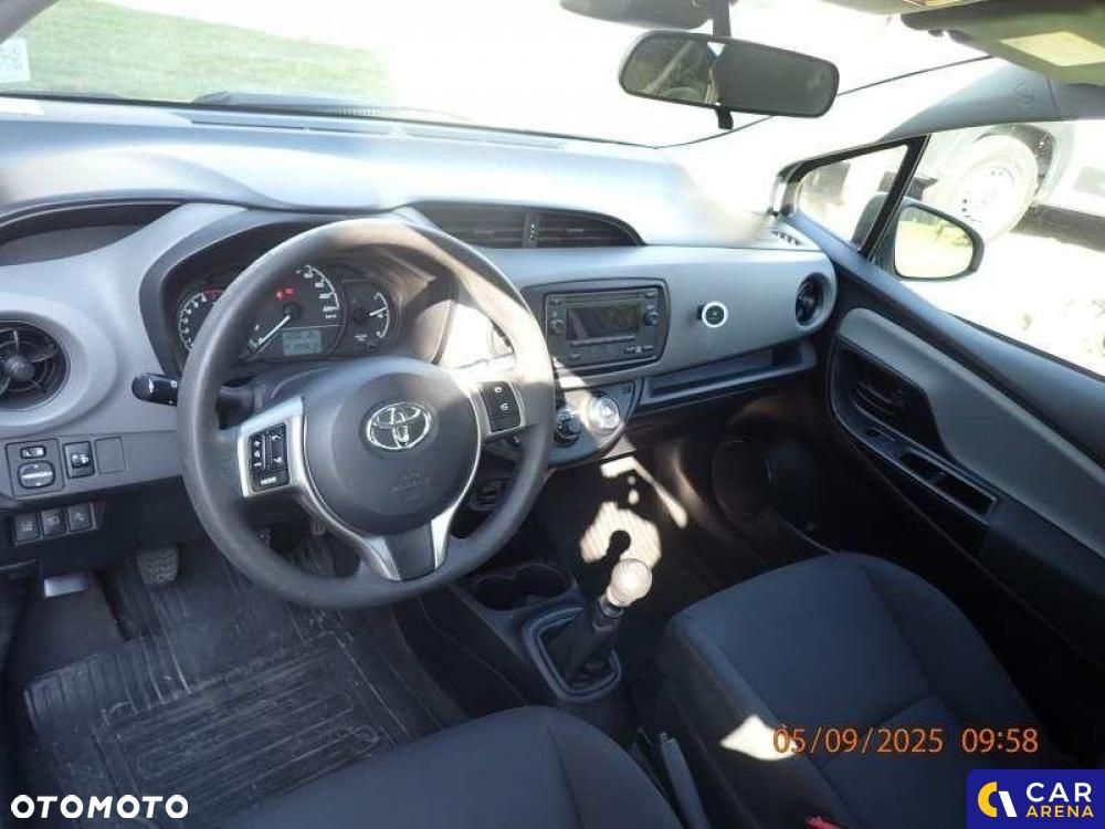 Toyota Yaris 1.5 Active - 11