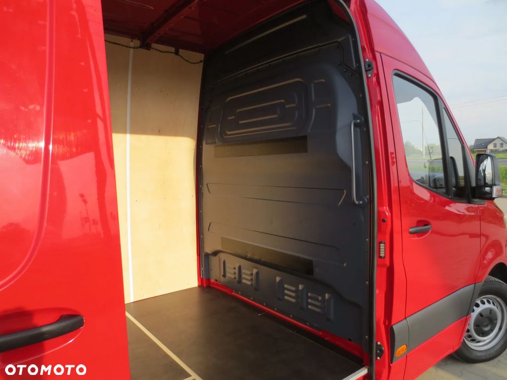 Mercedes-Benz SPRINTER L2H2  SALON POLSKA NISKI PRZEBIEG - 32