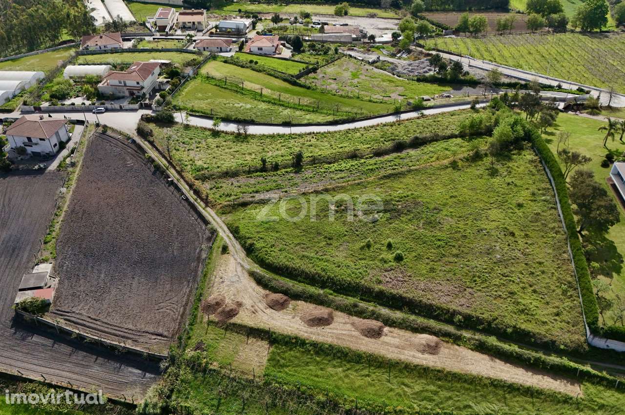 Terreno com 3800m² - Grande imagem: 3/17