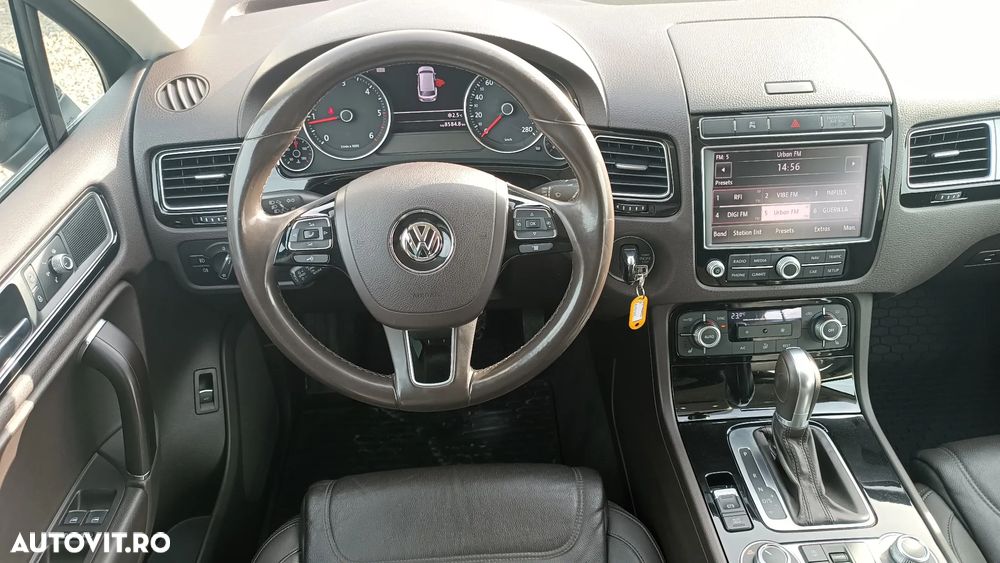 Volkswagen Touareg V6 TDI BMT Supreme Plus - 23