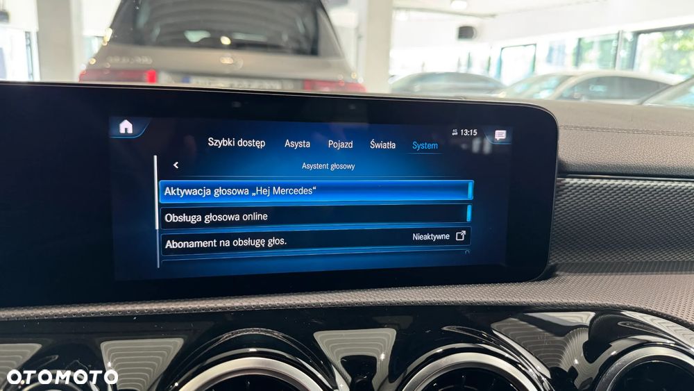 Mercedes-Benz CLA 180 Progressive 7G-DCT - 25