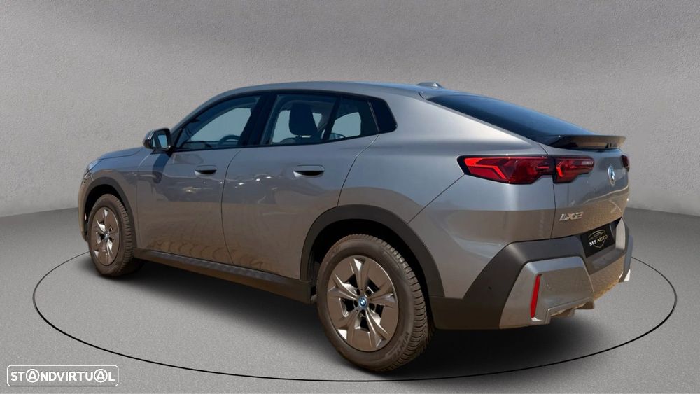 BMW iX2 eDrive20 - 9