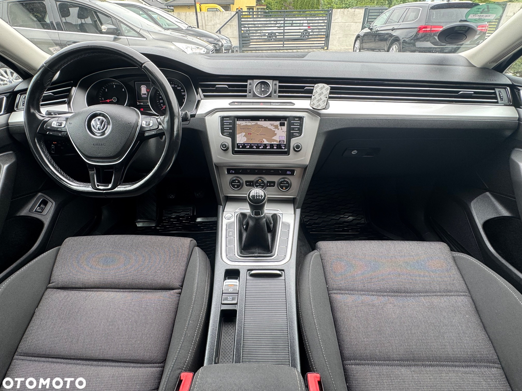 Volkswagen Passat 2.0 TDI BMT Comfortline - 16