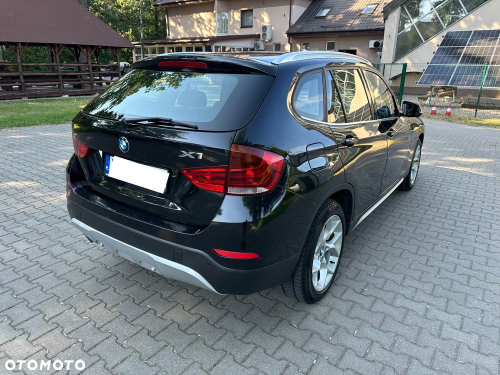 BMW X1 xDrive18d xLine - 10
