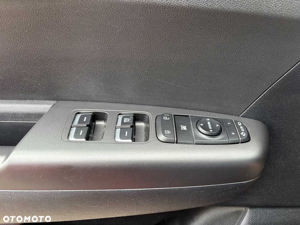Kia Sportage 1.6 CRDI MHEV Business Line 4WD DCT - 19