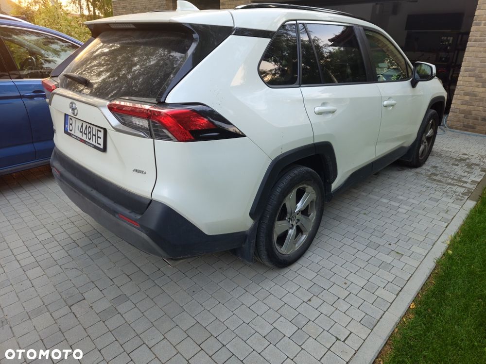 Toyota RAV4 - 3