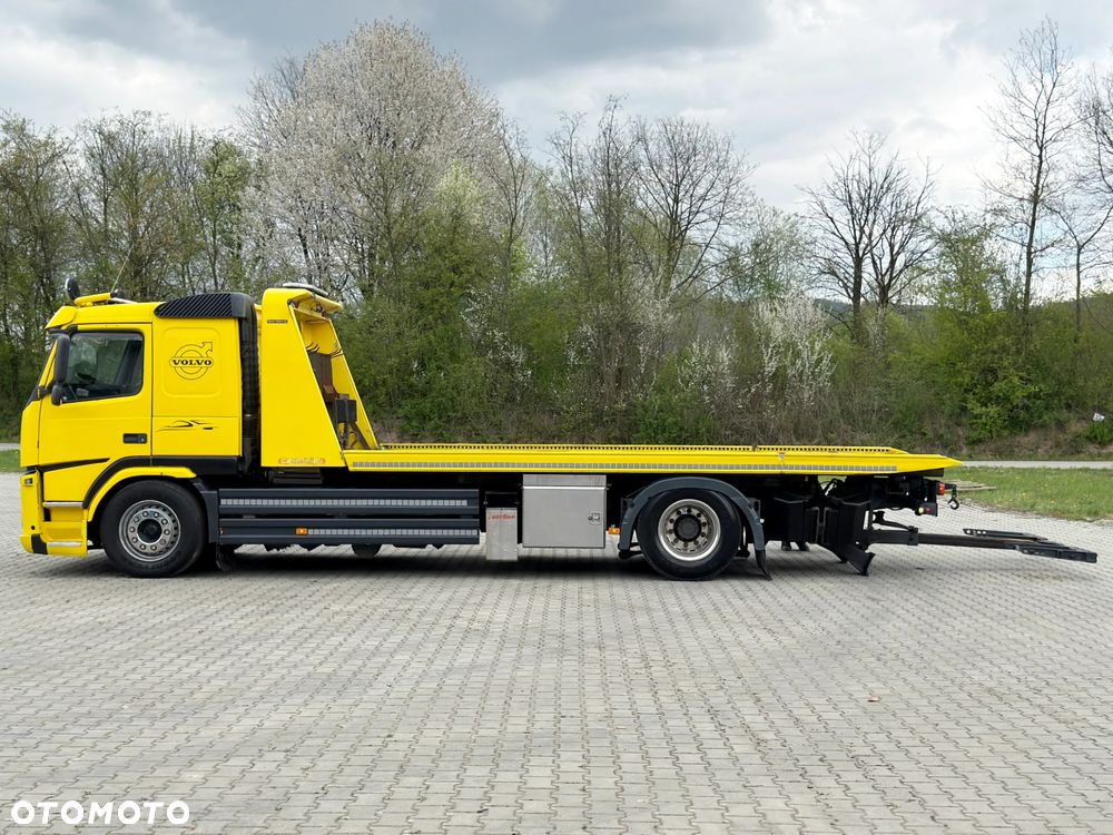 Volvo FM 330 * LAWETA 6,00 m * STAN BDB - 6