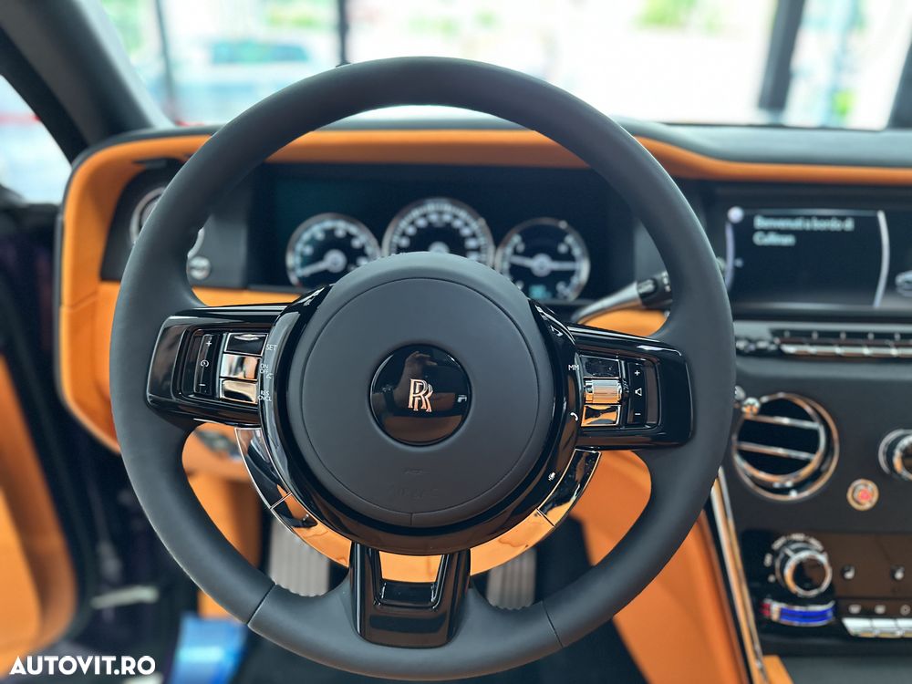 Rolls-Royce Cullinan - 32