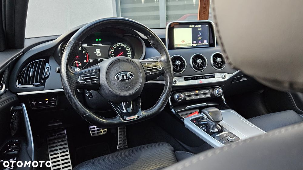 Kia Stinger 3.3 T-GDI AWD GT - 23